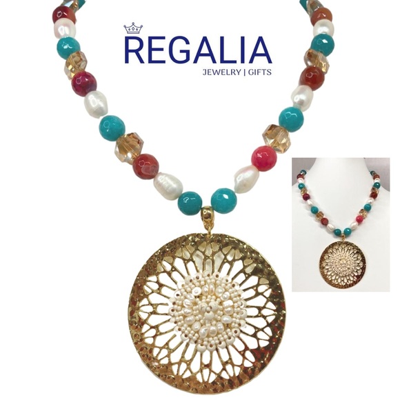 ✨Statement Handmade Short Necklace Stones w/Pearls & Hammered
Knitted Pendant✨ - Picture 1 of 3